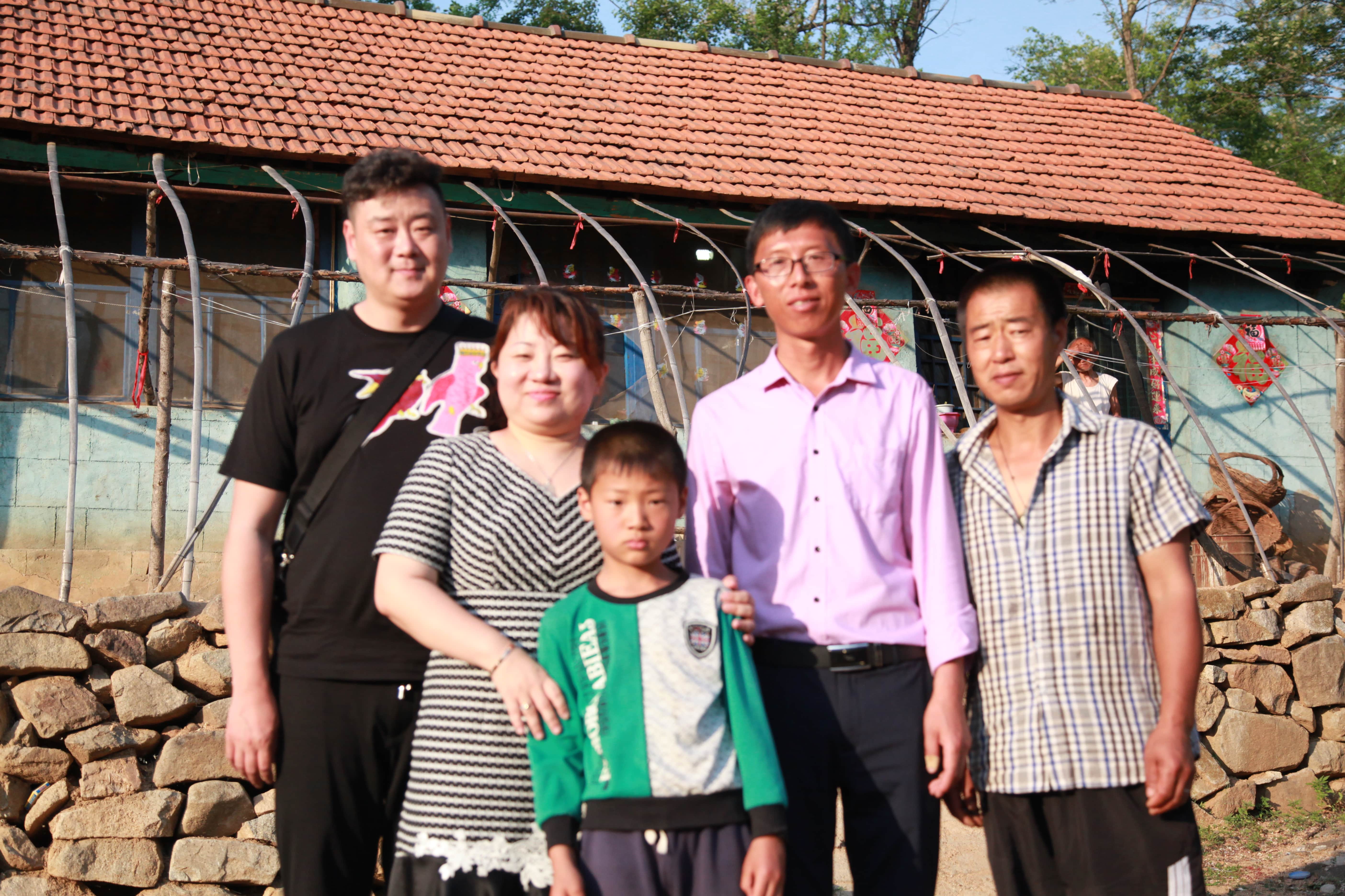 第51所 岫岩县前营镇童家店乐鱼网页版登录入口董波小学