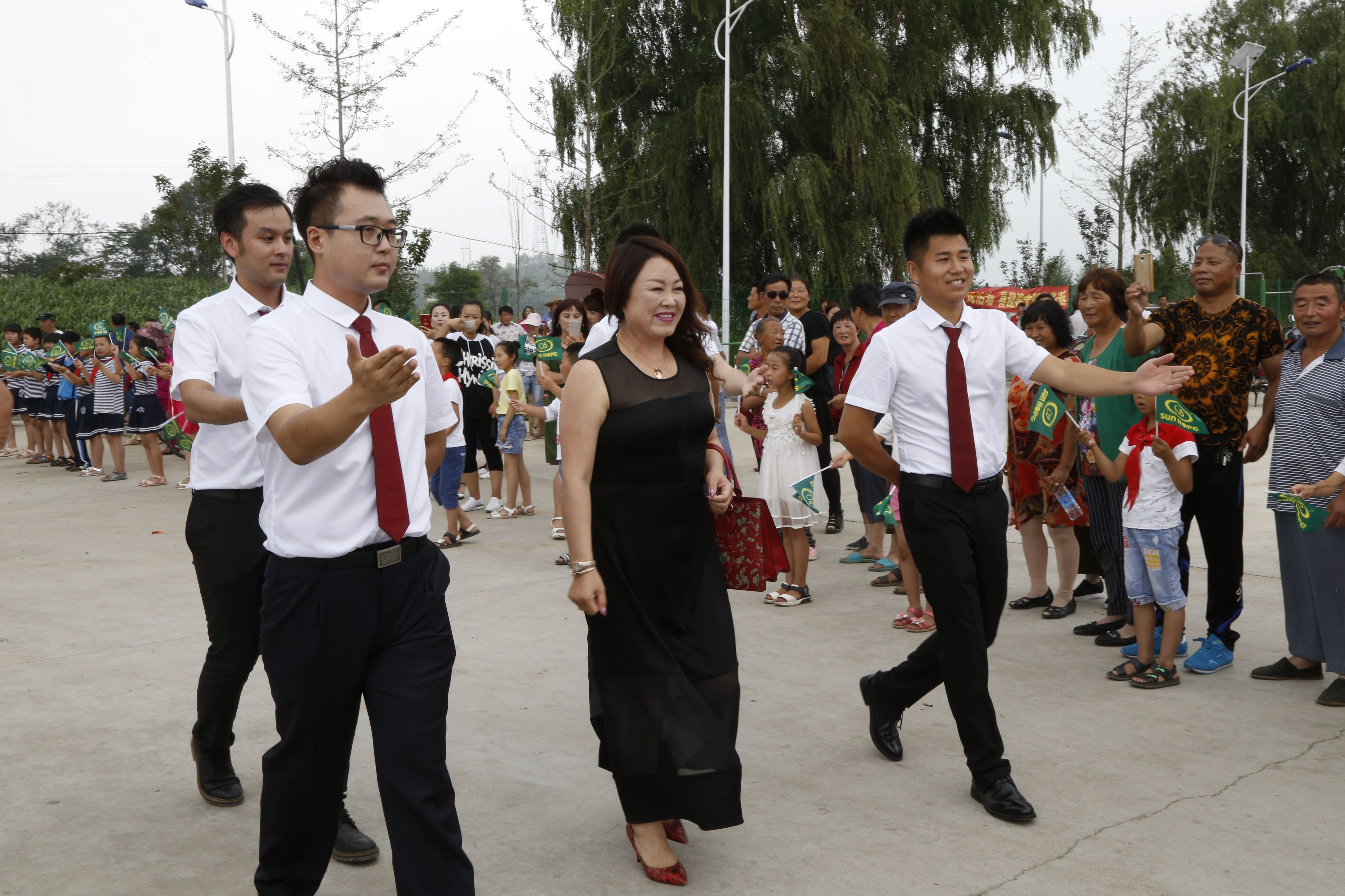 第110所 东港市椅圈镇乐鱼网页版登录入口张兰小学