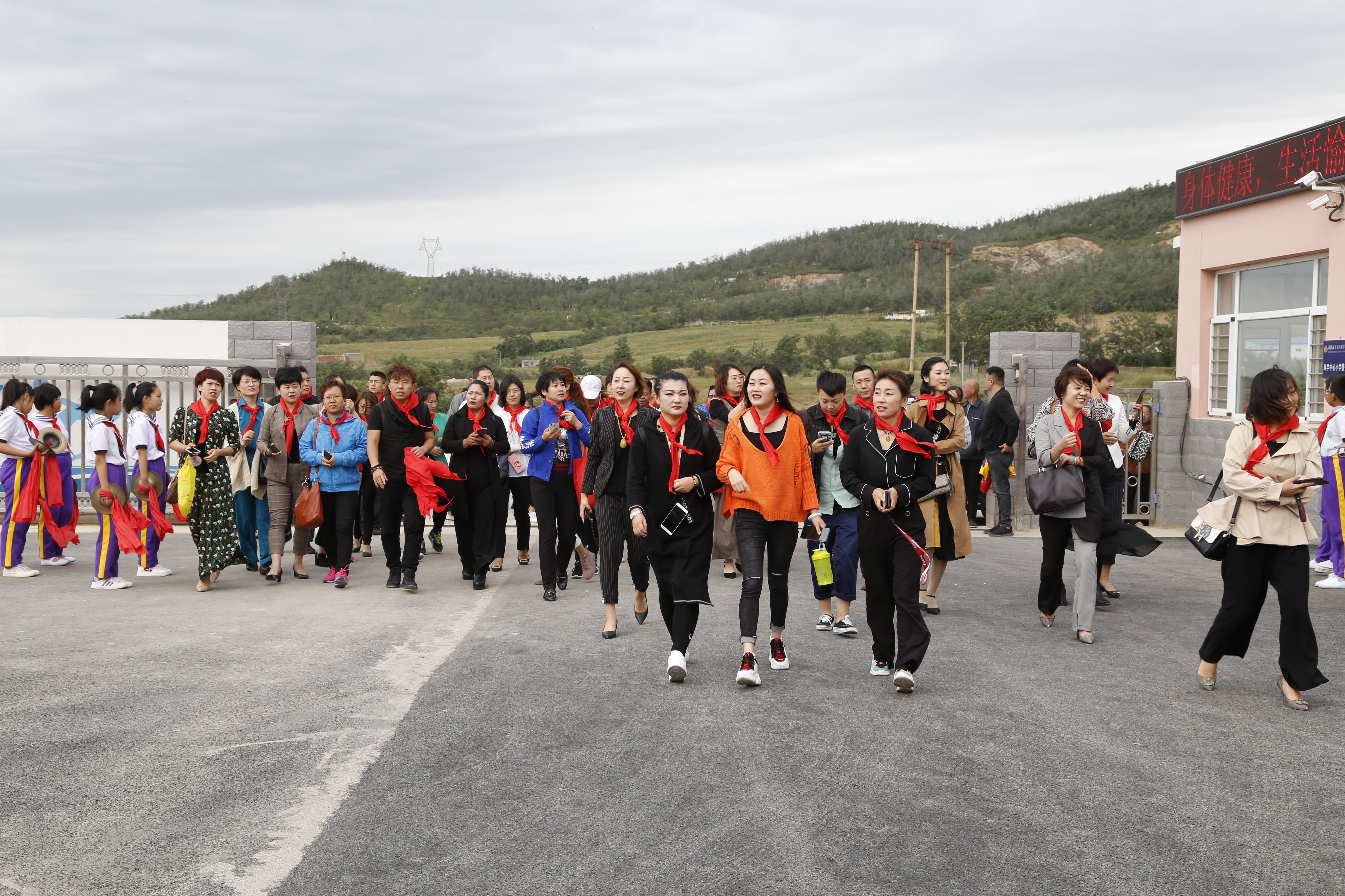 第163所 凌海市双羊镇乐鱼网页版登录入口孙翔宇小学